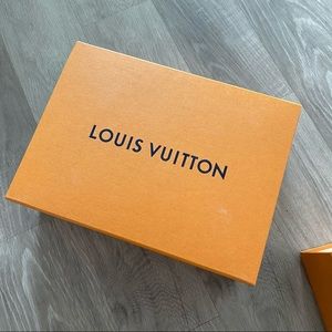 2 Louis Vuitton shoes boxes